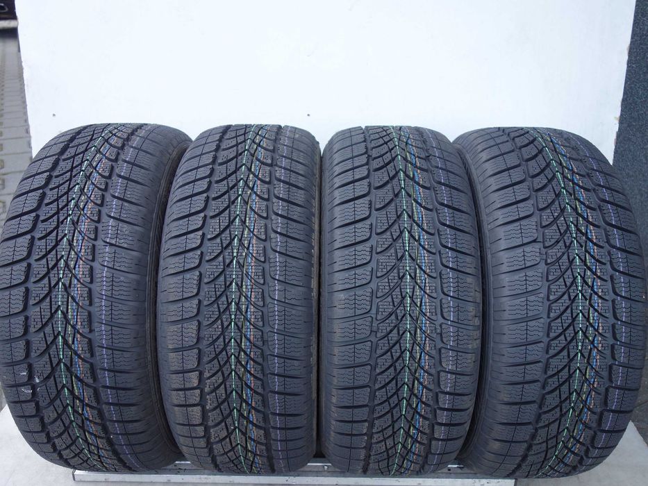 NOWE Opony zimowe 225/55/17 - DUNLOP SP Winter Sport 4D * RSC MOE