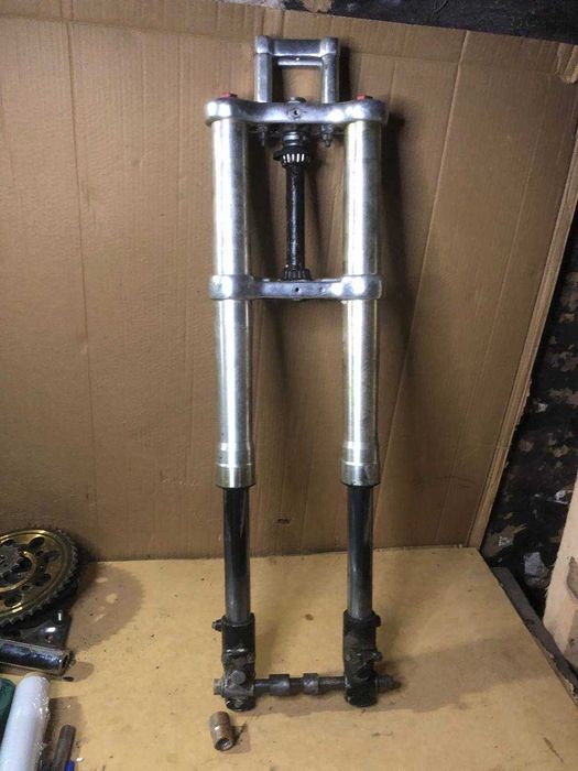 вилка перевернутого типу на пит байк