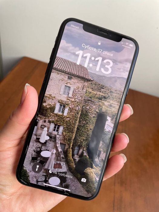 Продам iPhone X (чудовий стан)