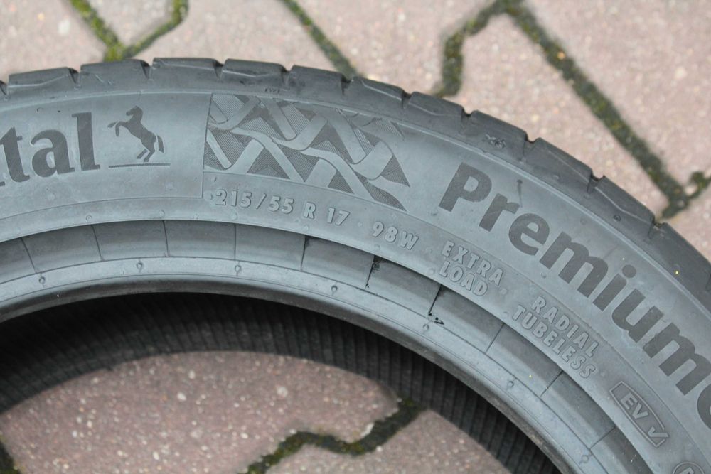 215 55 R17 Continental Premium Contact 7