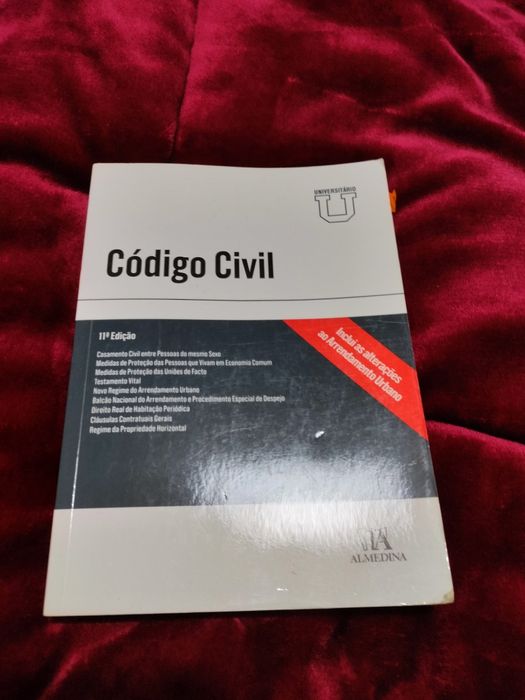 Código Civil - Universitário