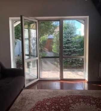 Півбудинку на Таращанському масиві