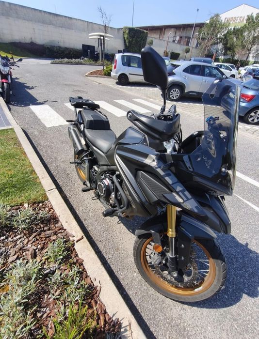Voge 525 DSX BLACK KNIGHT  Garantia até 07/ 2029