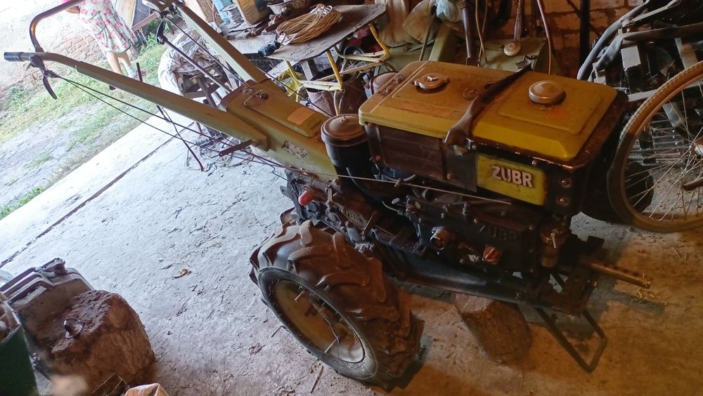 Мотоблок Зубр 8 к.с. (комплектом)