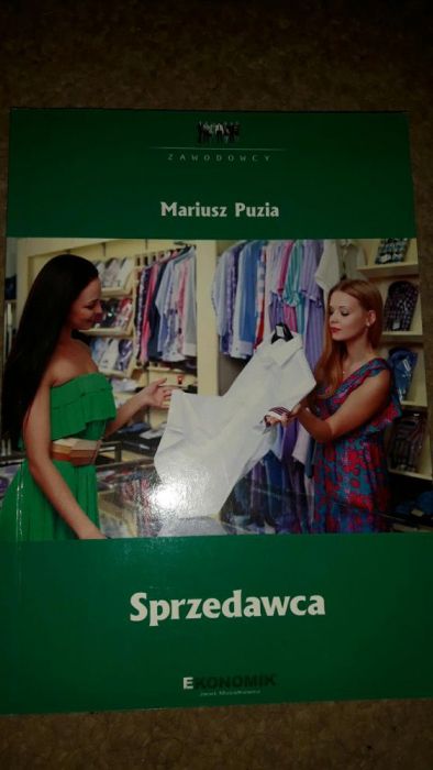 Sprzedawca Puzia oraz Sportowcy XXX lecia Chruścicki