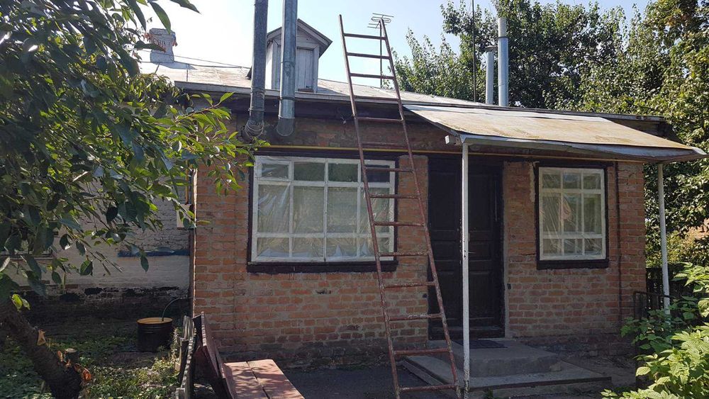 будинок з подвір'ям,  71 м²