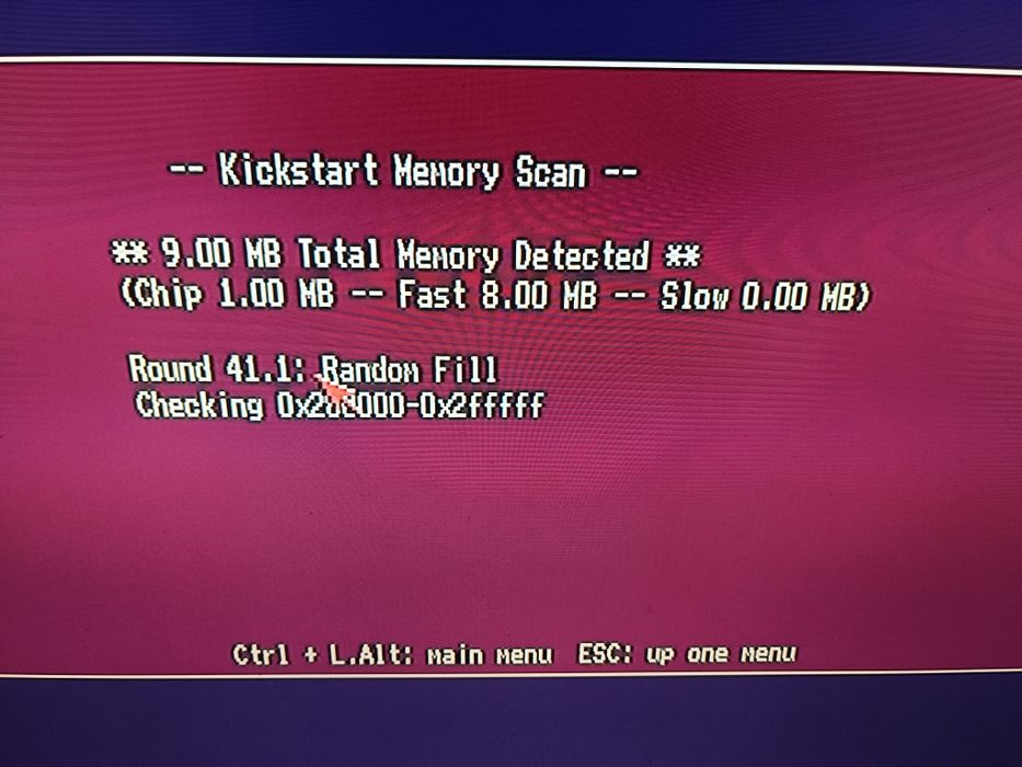 Amiga 500 rev.6a 1 mb chip 8mb fast + stacja gotek z oprogramowaniem na pendrive