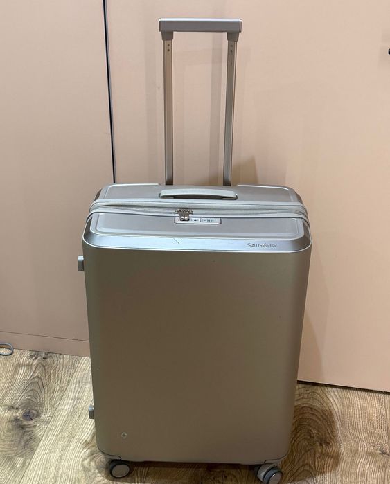 Чемодан SAMSONITE EVOA (Gold / Ivory Gold)  M /валіза розмір М 75 см