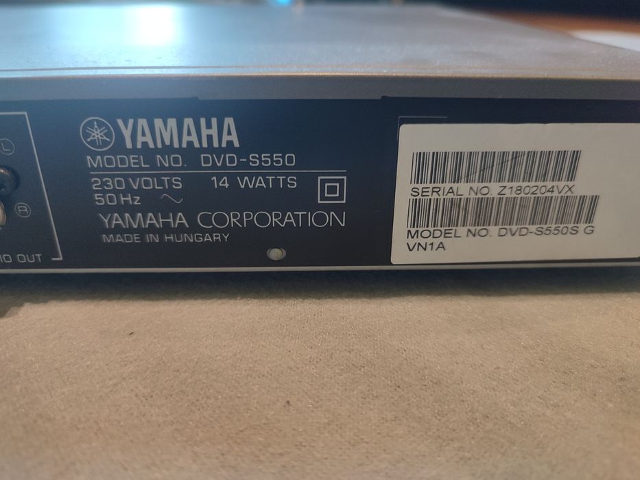Odtwarzacz DVD Yamaha S550