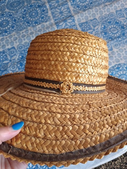 Шляпа женская соломенная