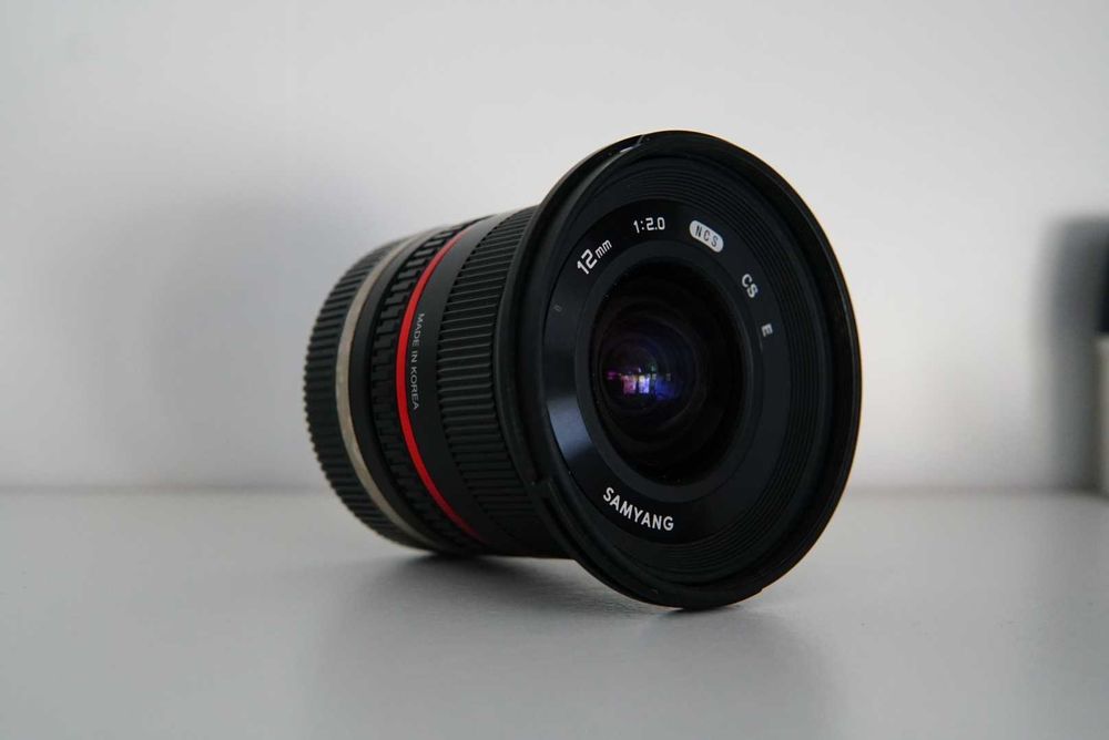 Samyang 12mm f/2.0 (Sony E-Mount) - Grande Angular