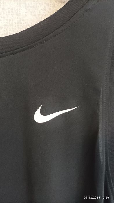 Майка Nike DRI-FIT