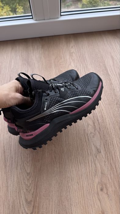 Кросівки для бігу Puma 38р