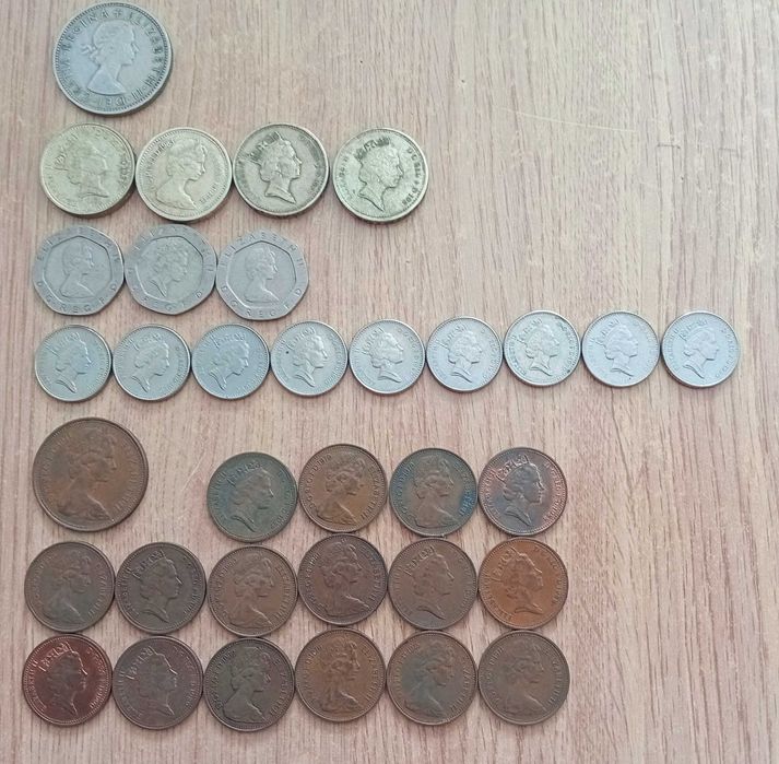 Lote de Moedas do Reino Unido (Libras / Shilling / Pence) – Coleção