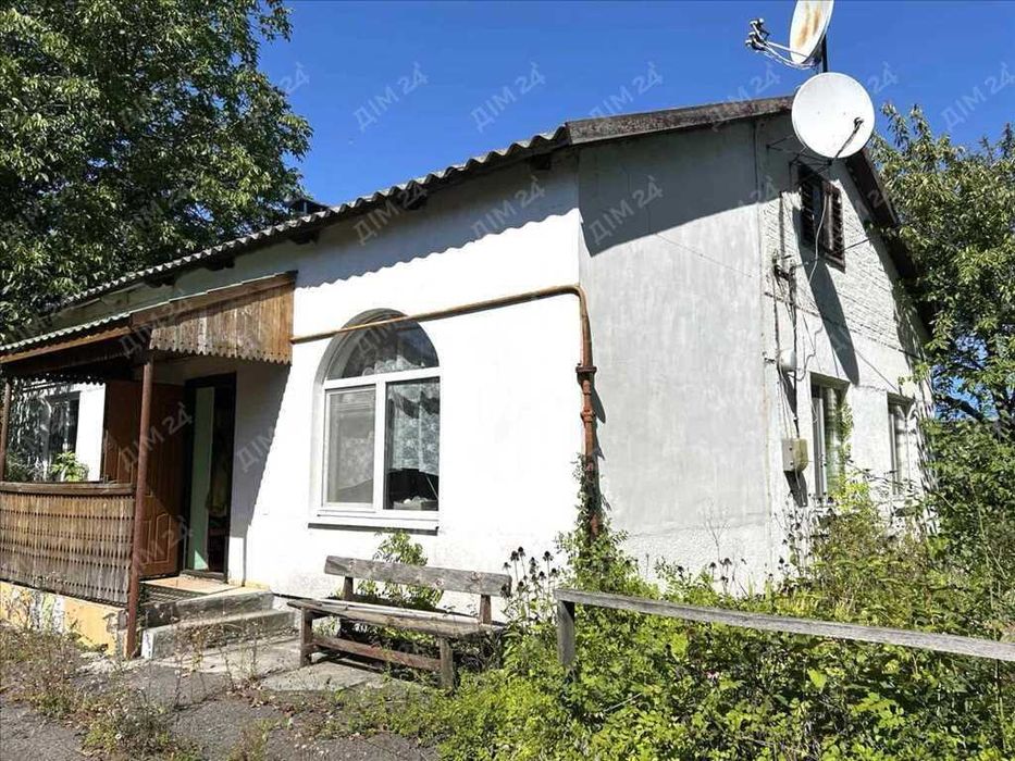 Будинок із земельною ділянкою 1 га, неподалік від міста Решетилівка