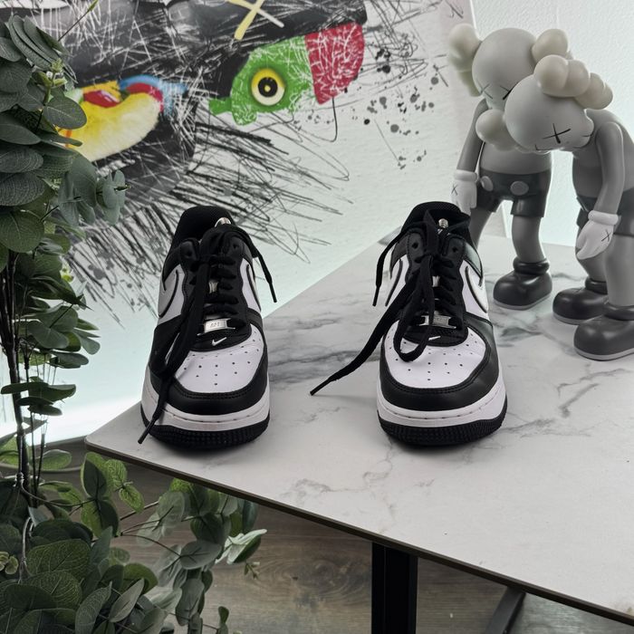 Кросівки шкіряні Nike Air Force 38.5 розмір E671