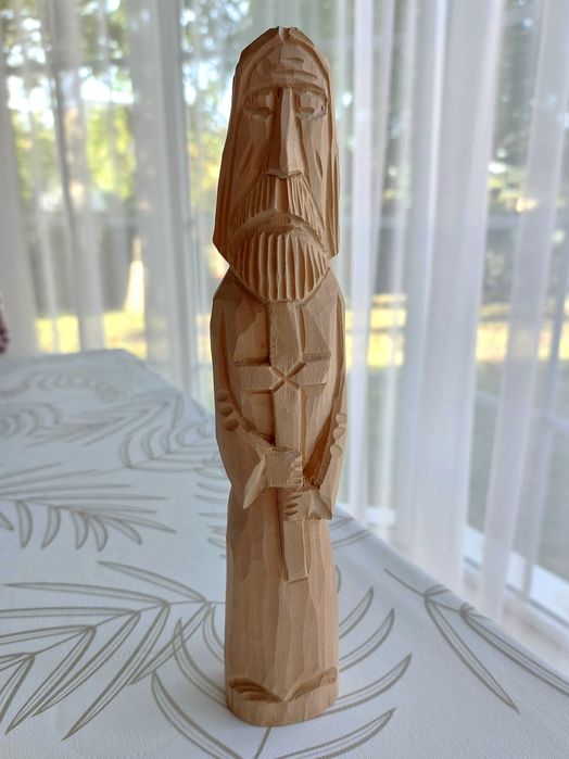 drewniana rzeźba Chrystusa sztuka ludowa