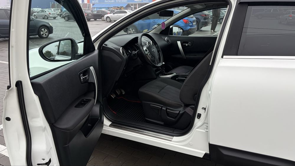 Nissan Qashqai TEKNA 1.6 дизель