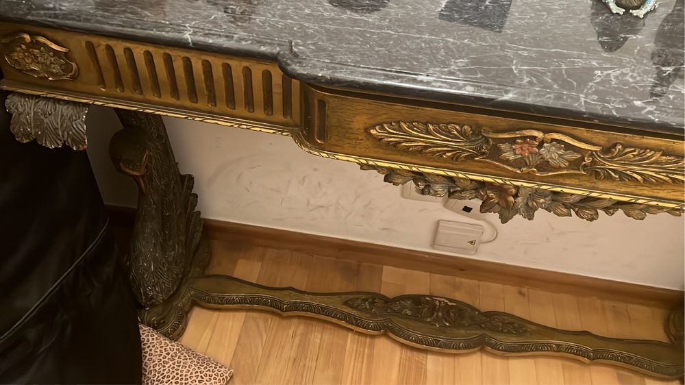 Moveis com cerca de 90 anos para coleccionadores