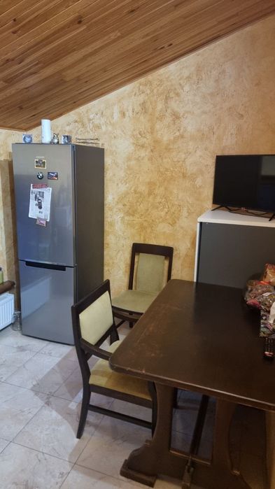 Сдам Таунхаус для 4-7чол. 140м2. Киргизская ( гараж)