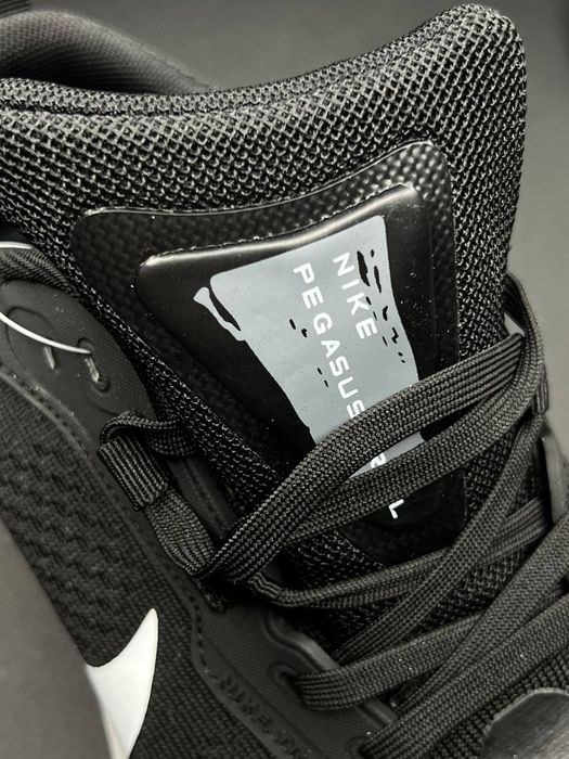 Nike Zoom Pegasus Trail чорні чоловічі кросівки