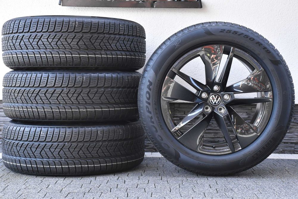 Nowe koła zimowe OEM Audi Q4 Sportback e-tron VW ID.4 ID.5 ID.6 SKODA ELROQ ENYAQ PEAQ CUPRA Tavascan 19" Pirelli