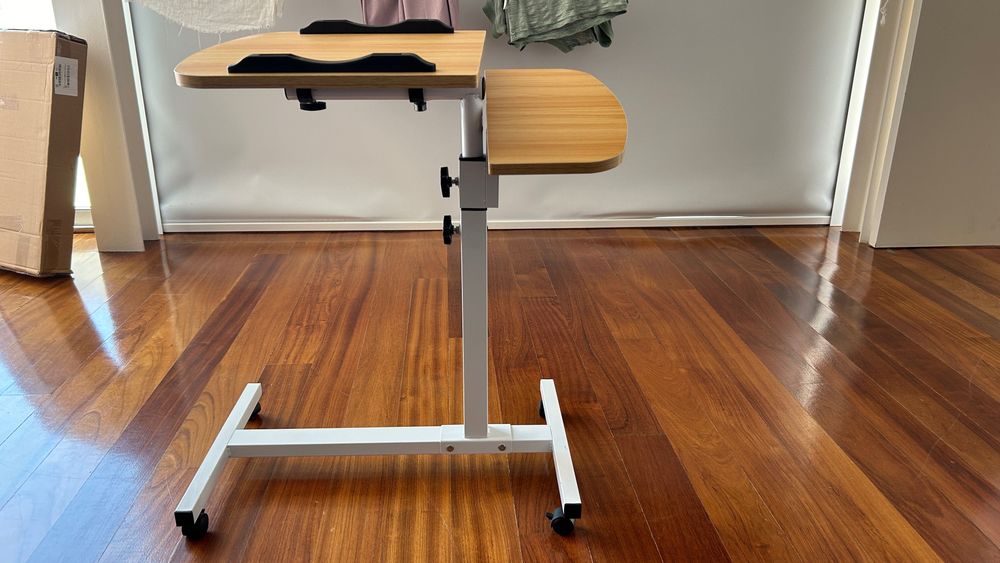 Mesa de apoio multifuncional