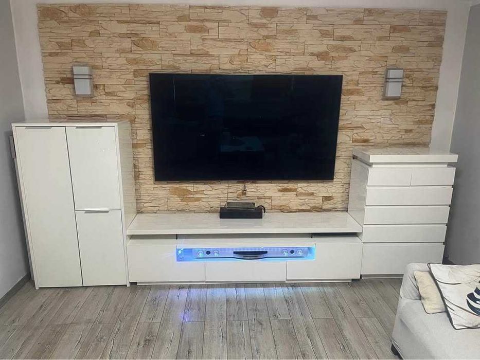 Komplet mebli do salonu.