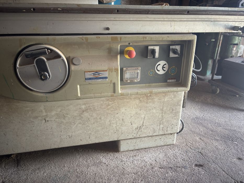 Esquadrejadora de carpintaria usada