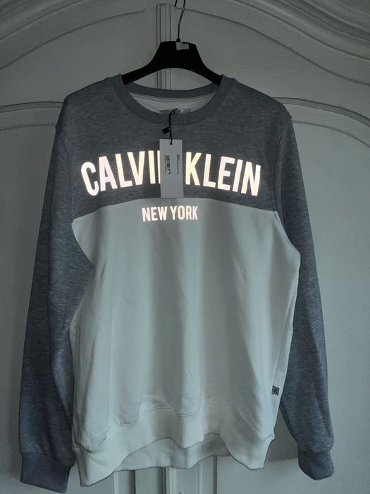 Nowa bluza z odblaskowym napisem Calvin Klein rozm.M