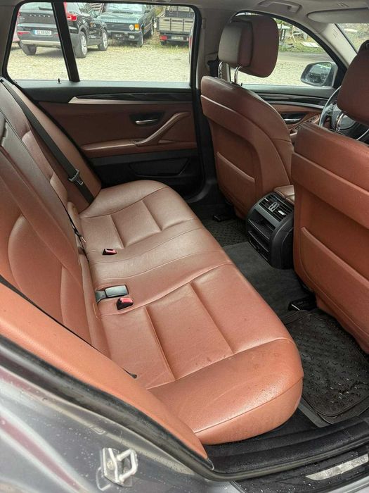 Vendo carrinha BMW 520 - Muito bom estado interior e exterior. foto 5