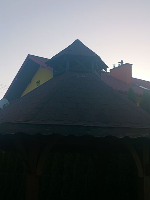 Altana ogrodowa sześciokątna.