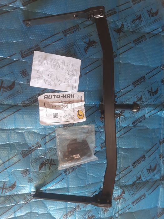 Hak holowniczy odpinany AUTO HAK Toyota Corolla E21  hb hatchback