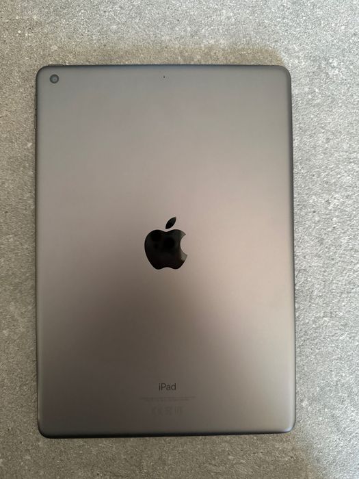 iPad (9.ª Geração) Wi-Fi 64GB - Space Gray (Como Novo)