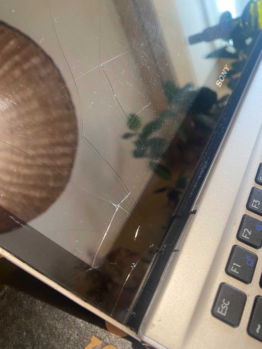 Ультратонкий Ноутбук Sony Waio  SVT131B11V