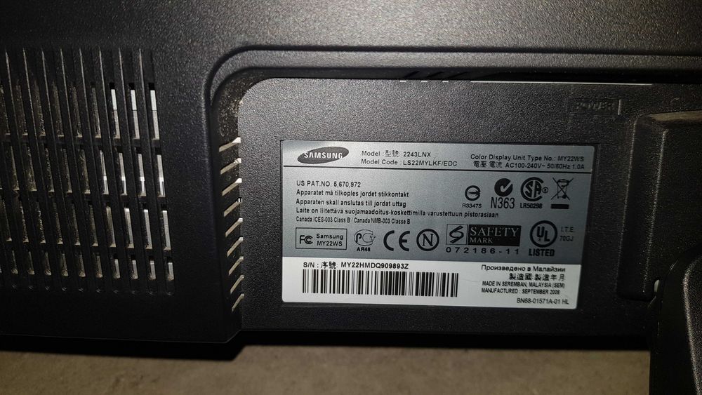 Monitor Samsung oraz LG 22 cale.