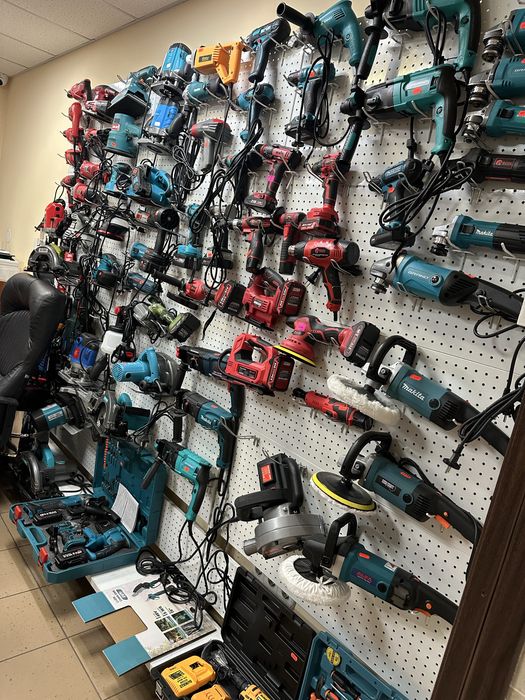 Акумуляторний секатор