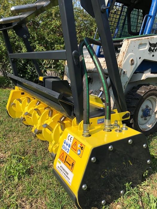 Mulczer leśny hydrauliczny do koparki, koparko ładowarki, ładowarki