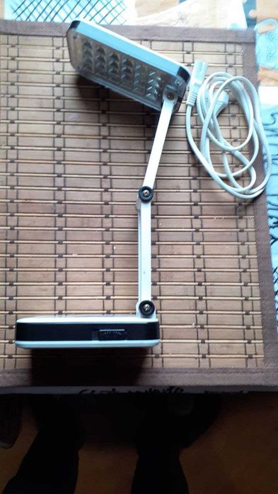 Настольная LED лампа с аккумулятором