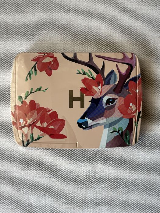 Hourglass ambient lighting edit - deer palette 2025