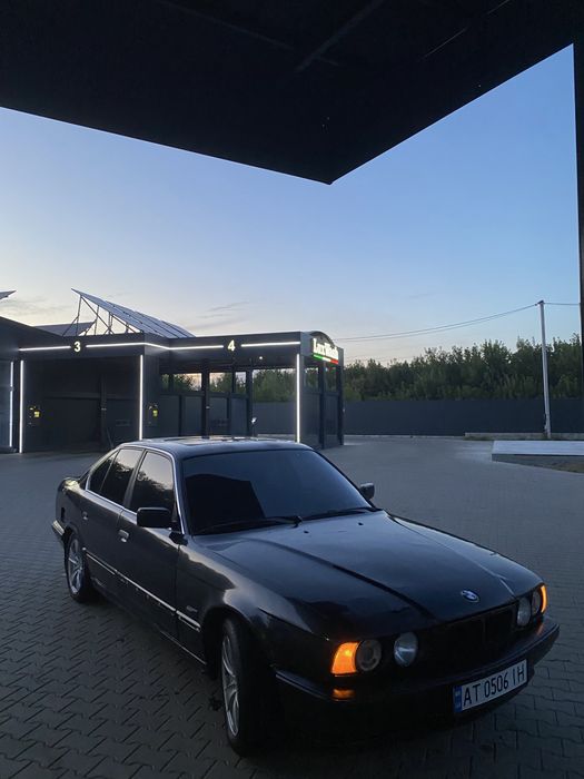 Bmw e34 м50б25.