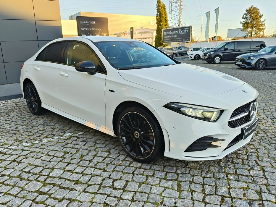 Mercedes-Benz A 250 Limousine e AMG Line