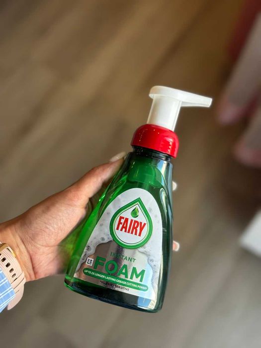 Засіб для миття посуду АКТИВНА ПІНА з дозатором 350 мл ТМ FAIRY