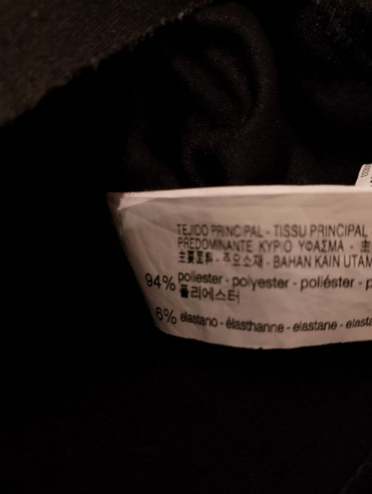 Bluzka z wycięciami na plecach