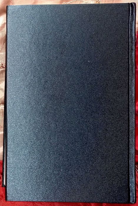 Гюго Собор парижской богоматери. Книга в подарок