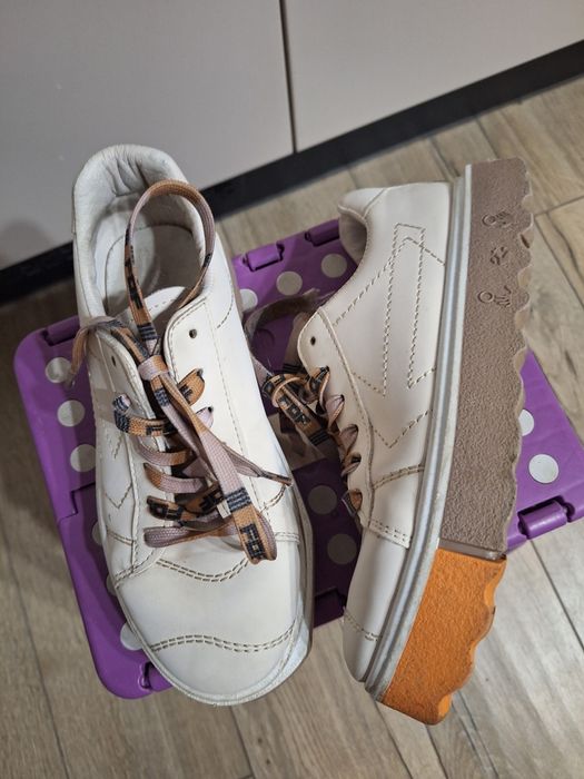 Buty sneakersy rozm 35 (dl 23)