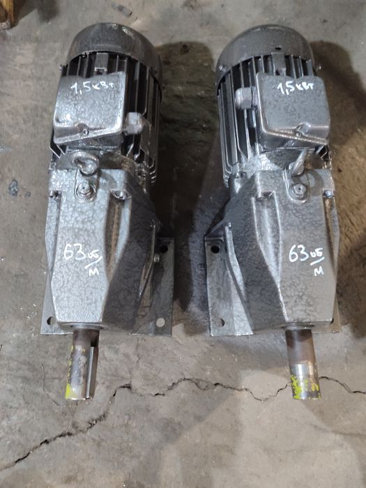 Продам мотор-редуктор 1.5квт/63 об ГДР