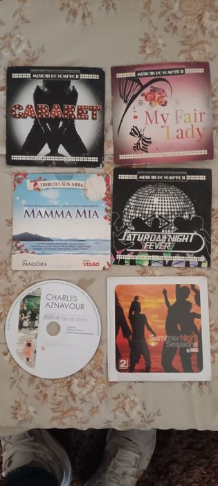 CDs de música variada.