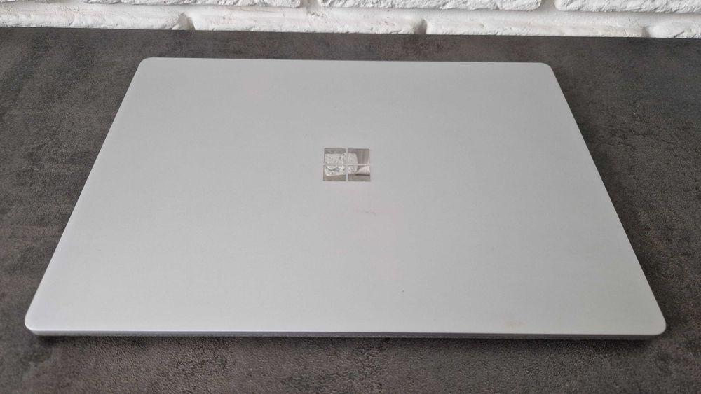 Ноутбук Mscrosoft Surface 1769/ i5 8350/8/128