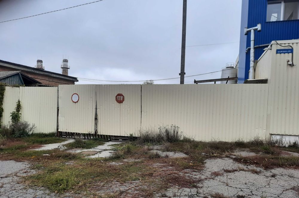 Комплекс нежитлових будівель з зем. ділянкою та виробничим обладнанням